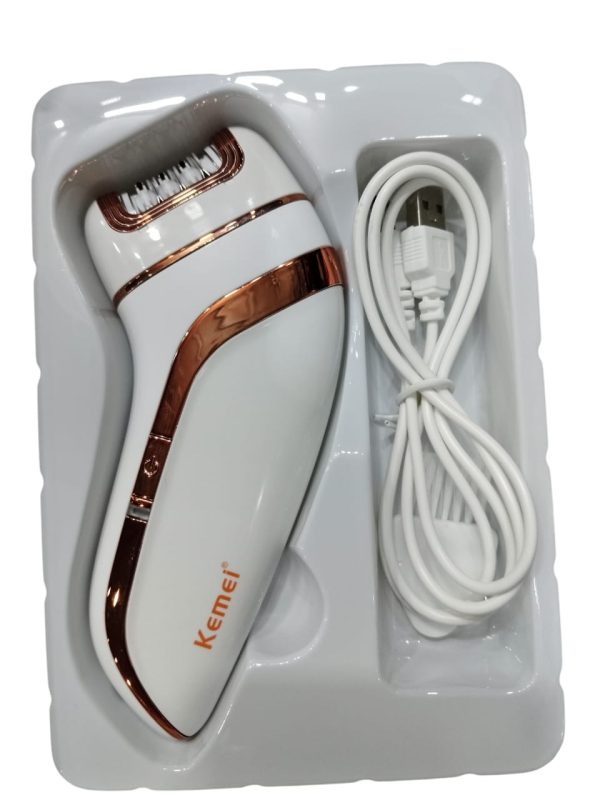 Chargeable Epilator With Extra Shaving Head